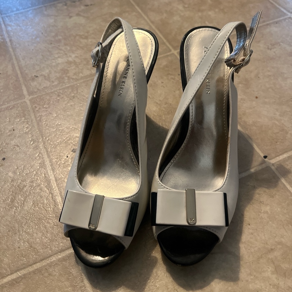 Anne Klein Black and White Spectator Peep-Toe Heel - Picture 4 of 6